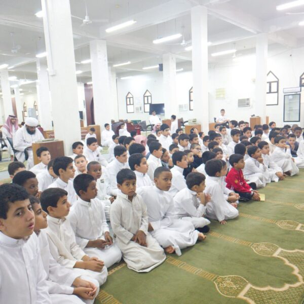 FgKNpt XkAAper  600x600